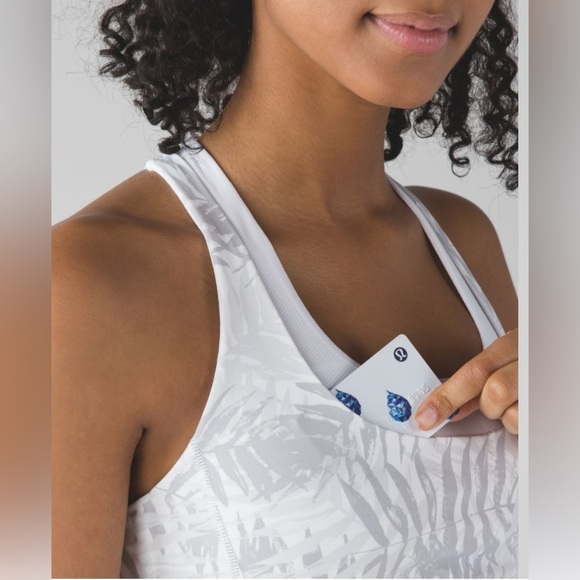 Lululemon Run: Stuff Your Bra II - Picture 2 of 7